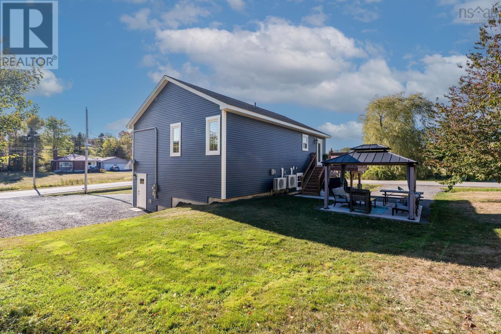 Property 24 of 37 of 13691 Highway 1