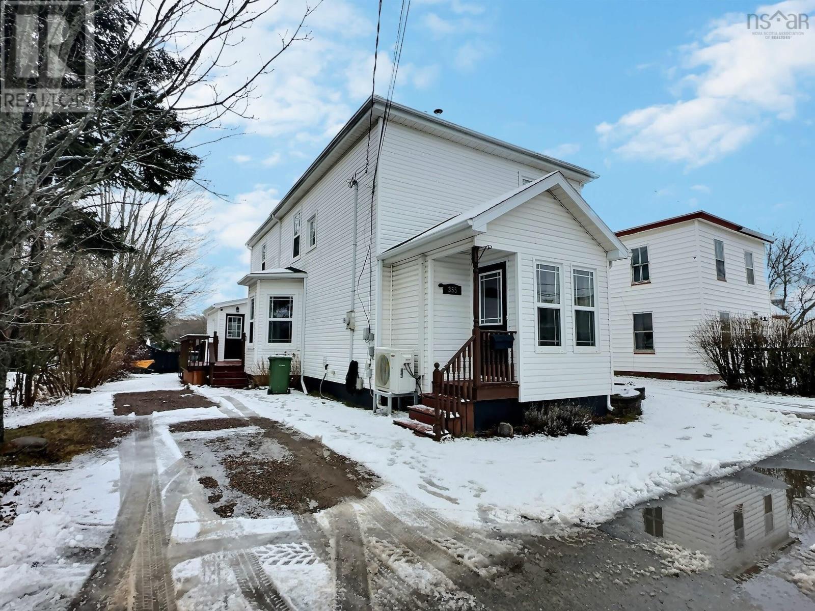 Property photo of 355 Queen Street