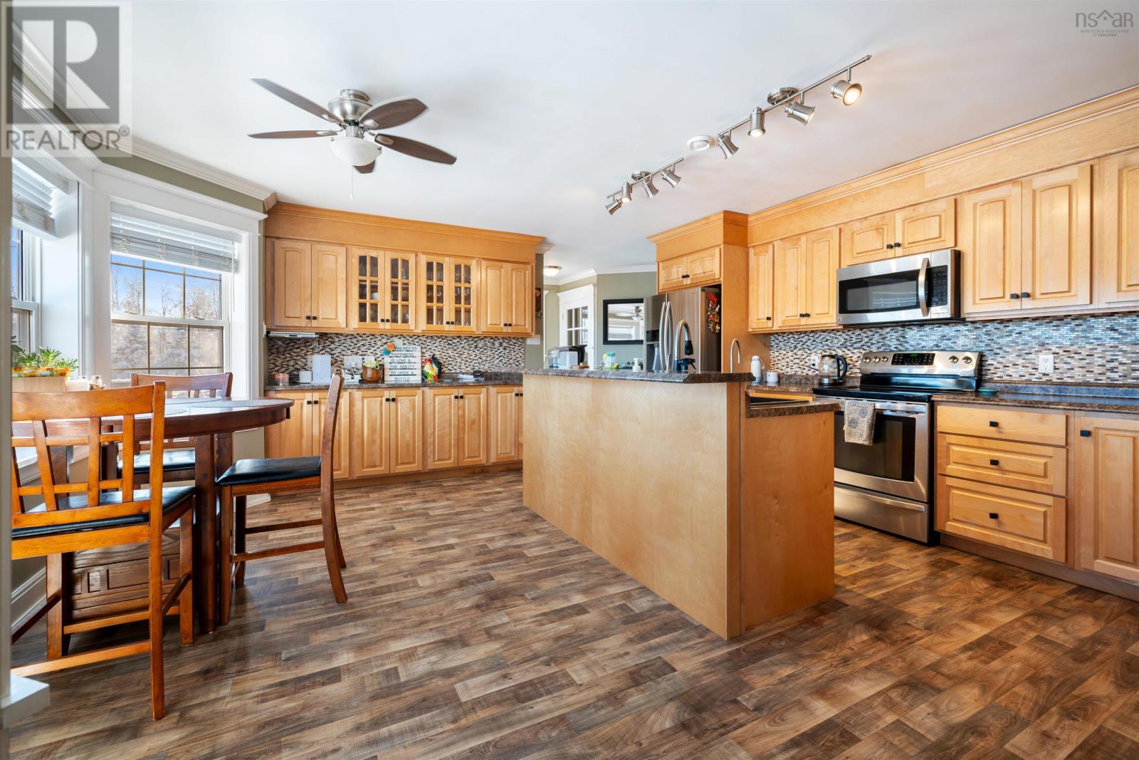 Property 16 of 49 of 8063 Highway 311