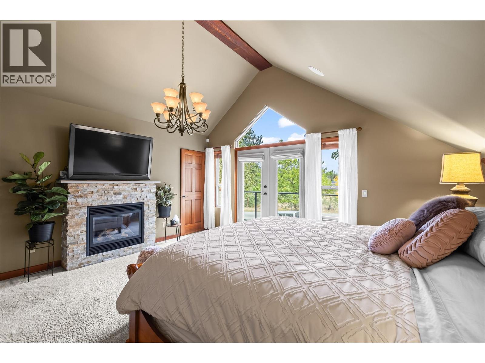  1682 Larkridge Court, Kelowna