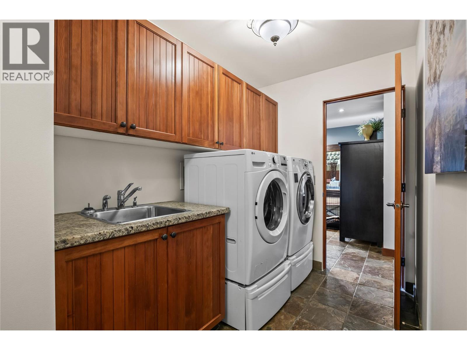  1682 Larkridge Court, Kelowna