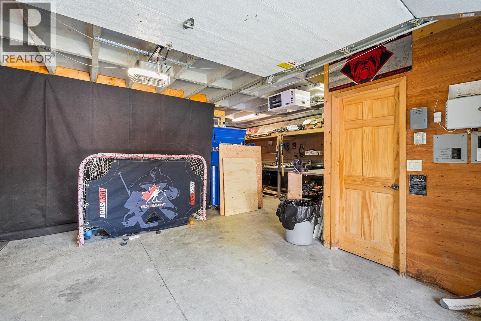  1682 Larkridge Court, Kelowna