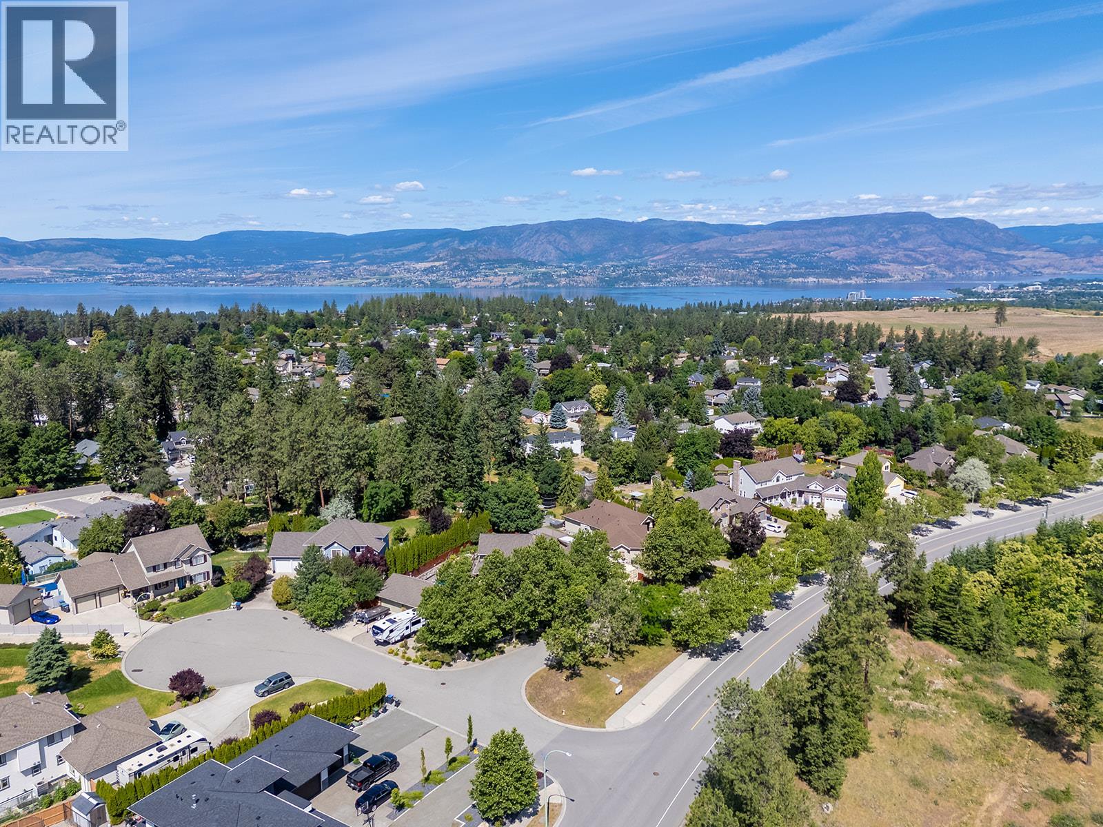  1682 Larkridge Court, Kelowna