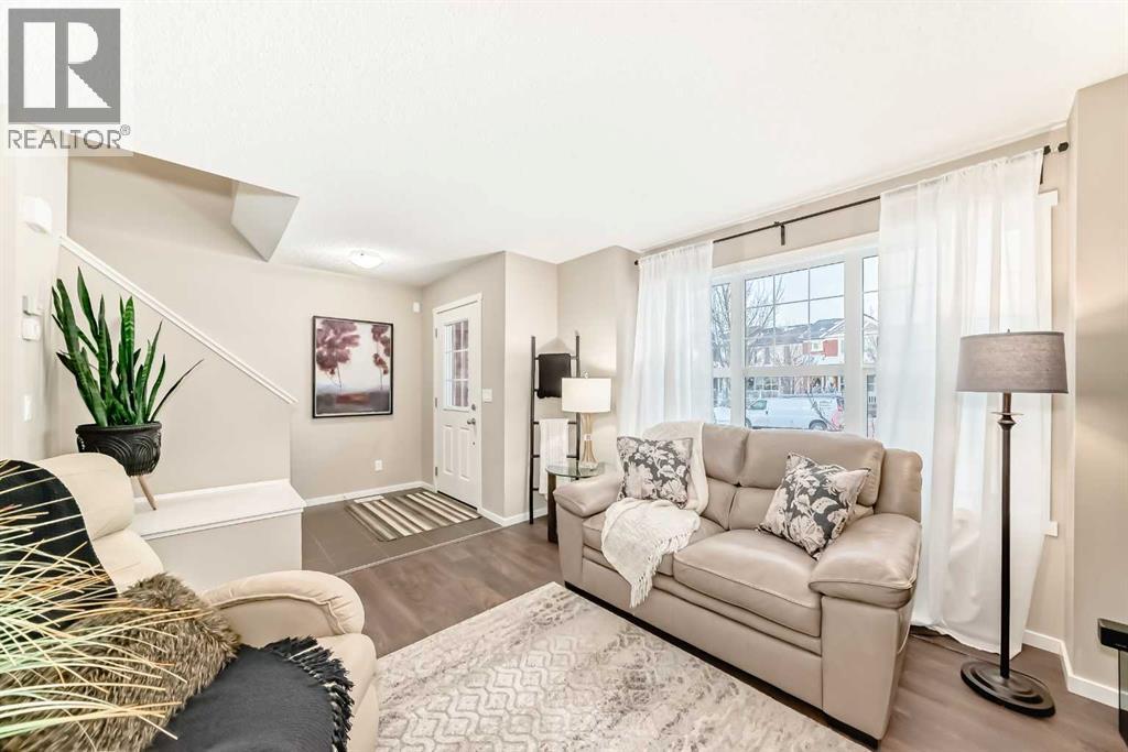 112 Sunvalley Road, Cochrane