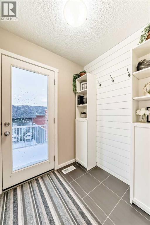 112 Sunvalley Road, Cochrane