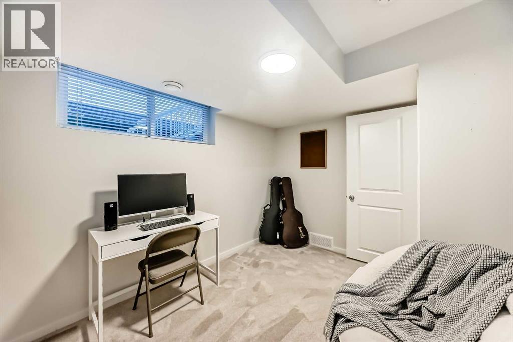 112 Sunvalley Road, Cochrane