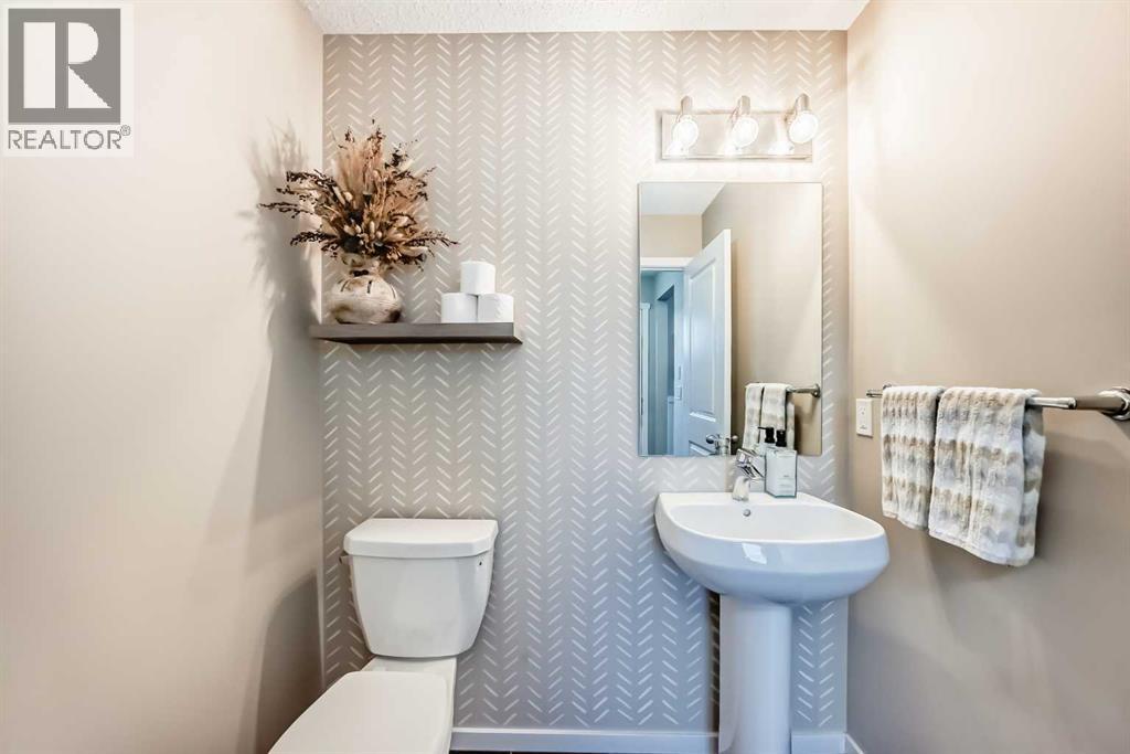 112 Sunvalley Road, Cochrane