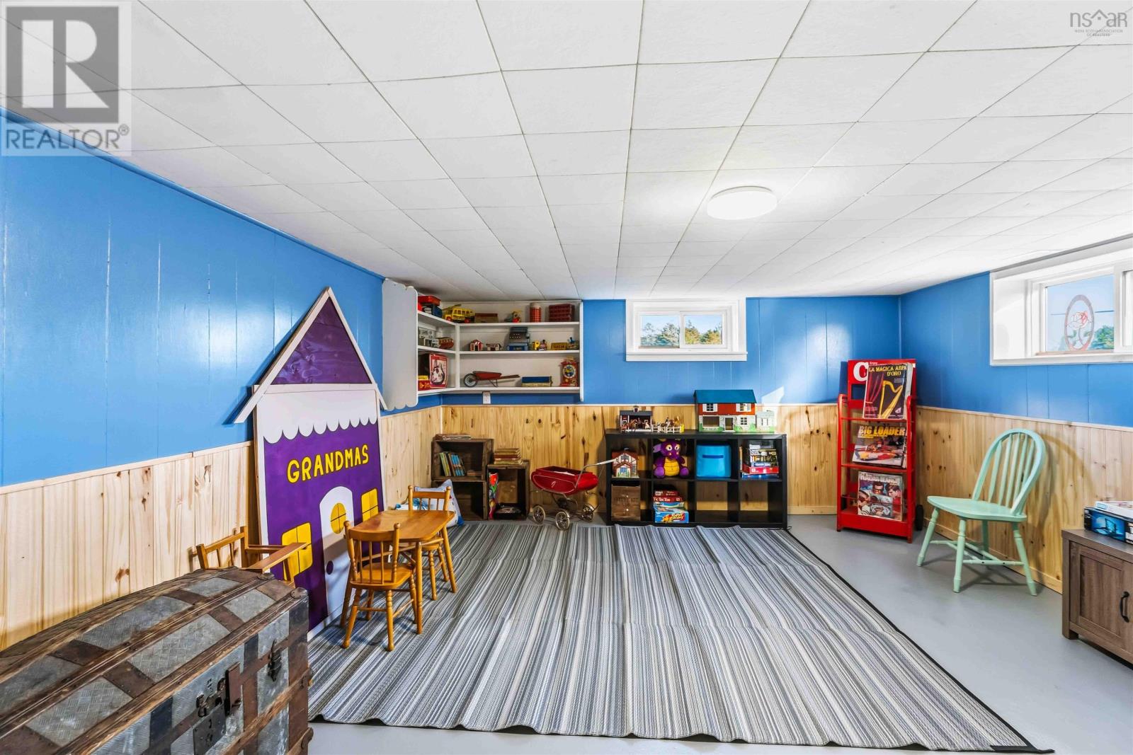 Property 35 of 47 of 93 Across the Meadow Road