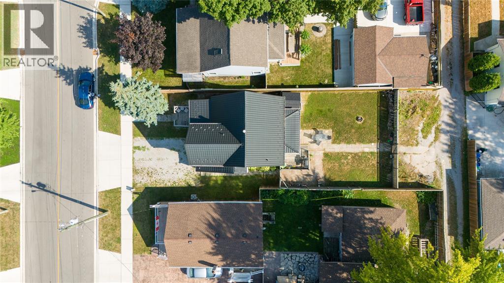 404 RUSSELL STREET, Sarnia, Ontario, N7T3M7 — Photo 32