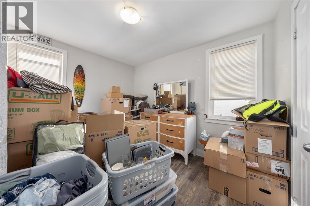 115 BROCK STREET North - 15