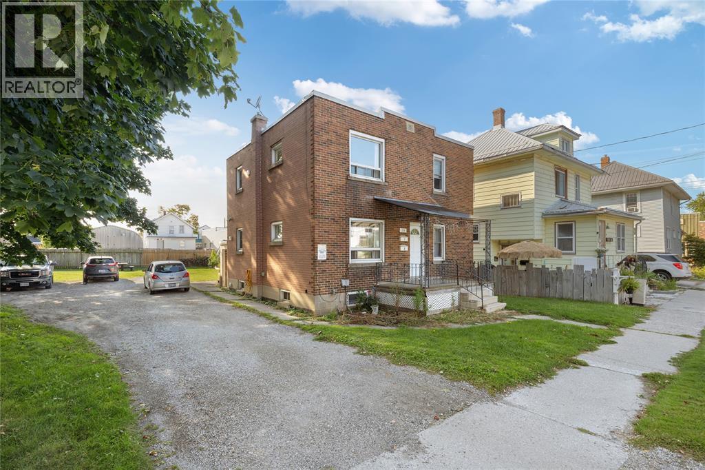 115 BROCK STREET North - 2