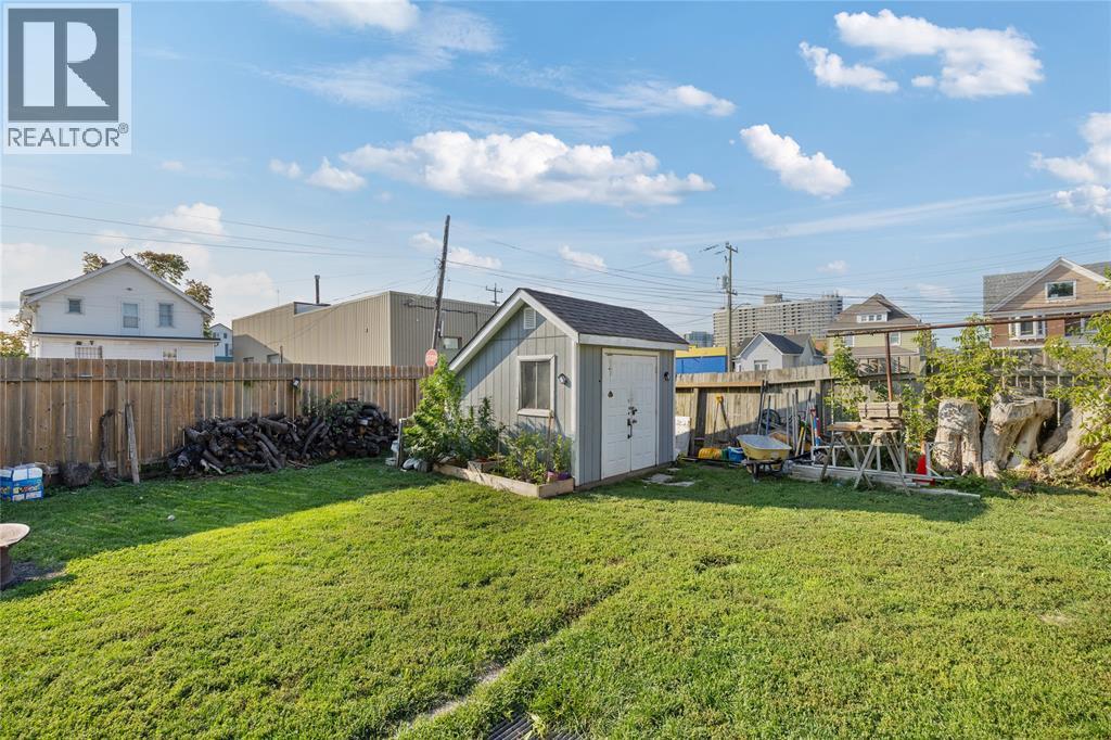 115 BROCK STREET North - 6