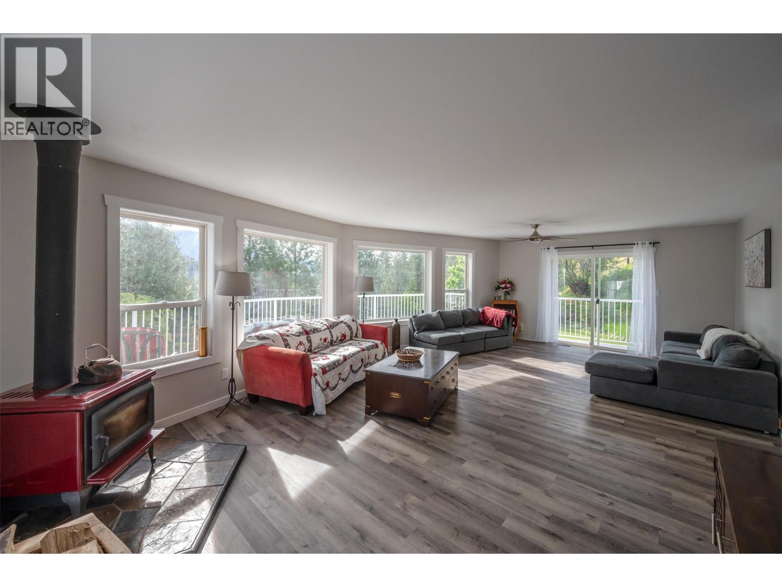 2737 Willowbrook Road, Oliver