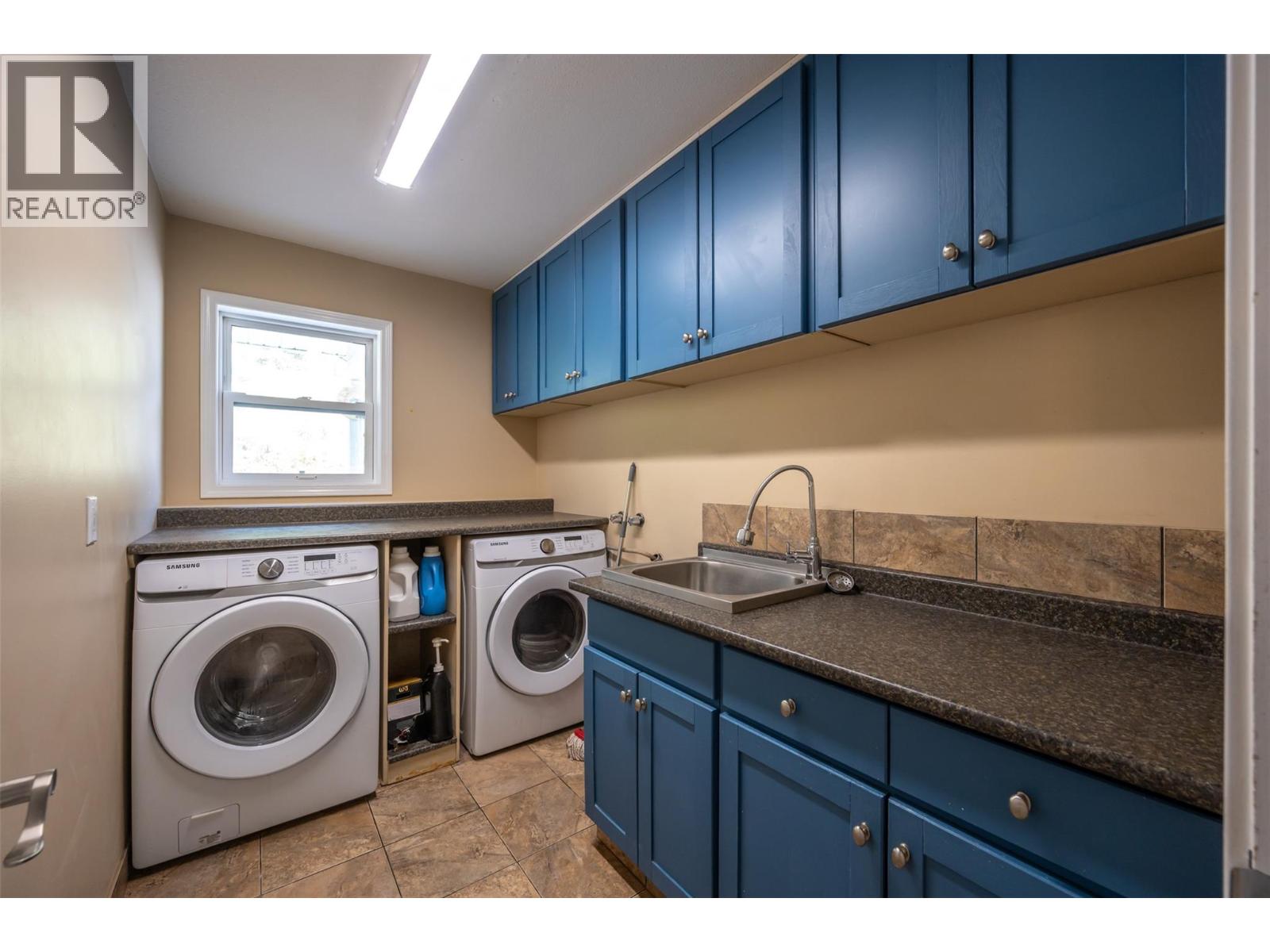 2737 Willowbrook Road, Oliver