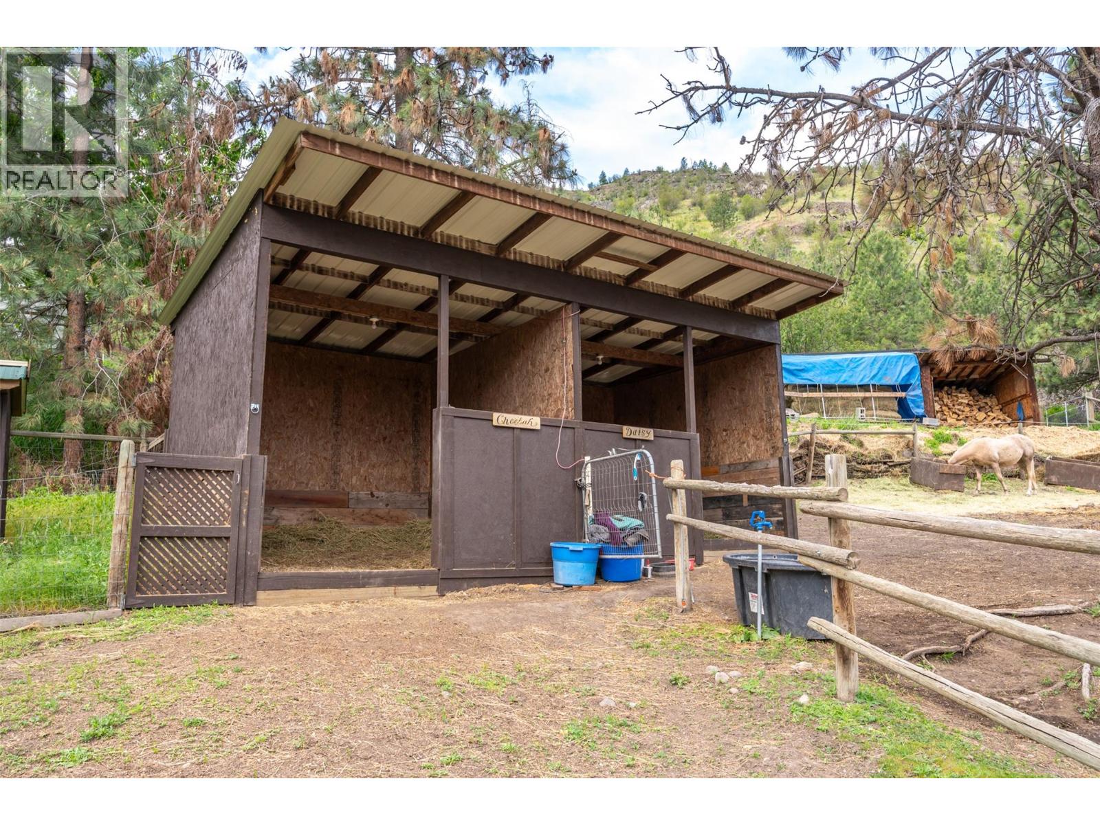 2737 Willowbrook Road, Oliver