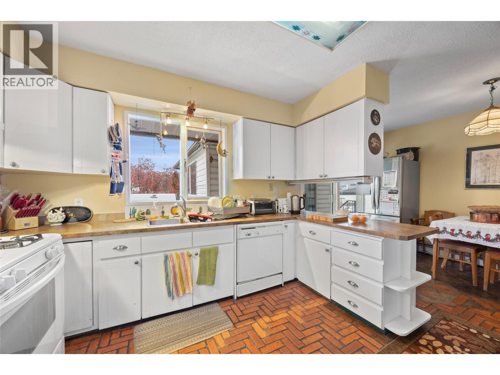 2248 TRANQUILLE ROAD - 11