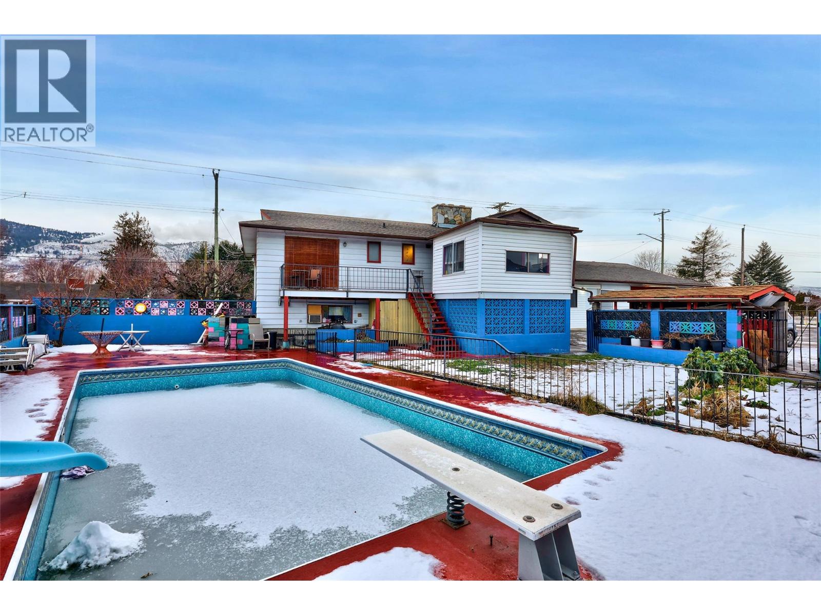 2248 TRANQUILLE ROAD - 33