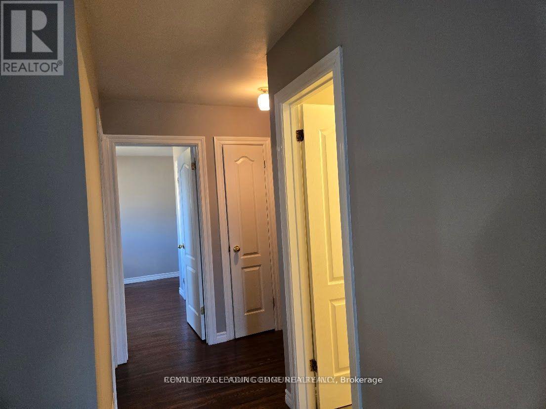 MAIN - 2424 WHALEY DRIVE - Photo 5 of 19, Mississauga (Cooksville), Ontario