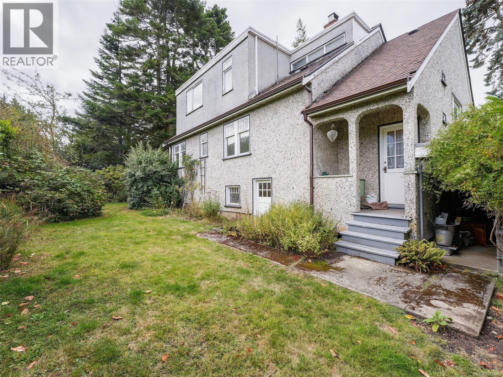  655 Linkleas Avenue, Oak Bay