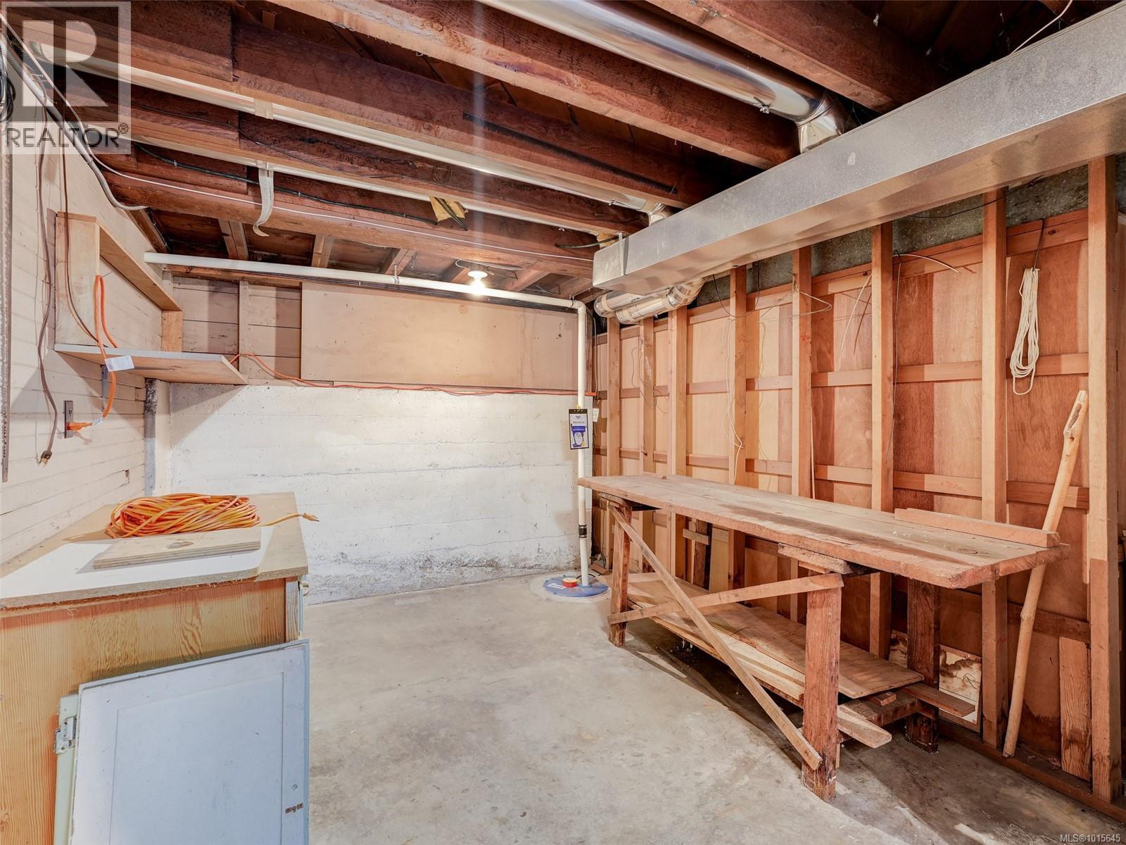  655 Linkleas Avenue, Oak Bay