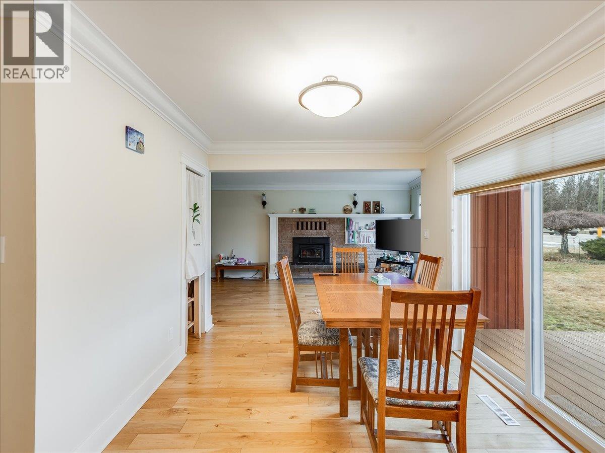 2270 10th Avenue, Castlegar