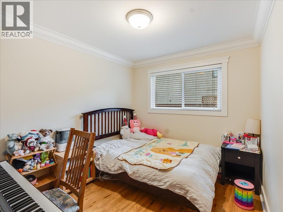 2270 10th Avenue, Castlegar