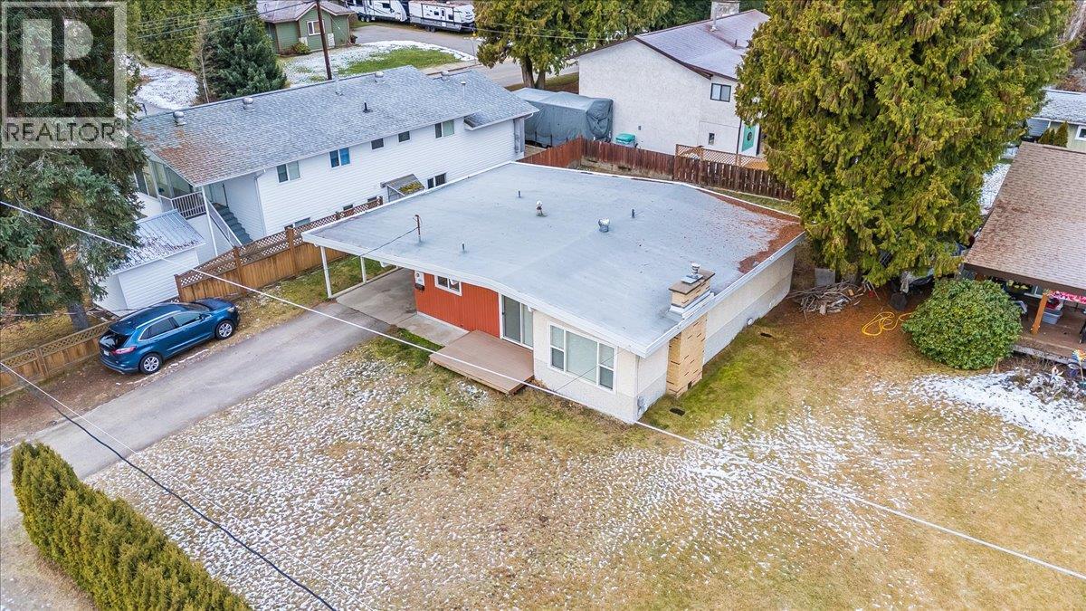 2270 10th Avenue, Castlegar