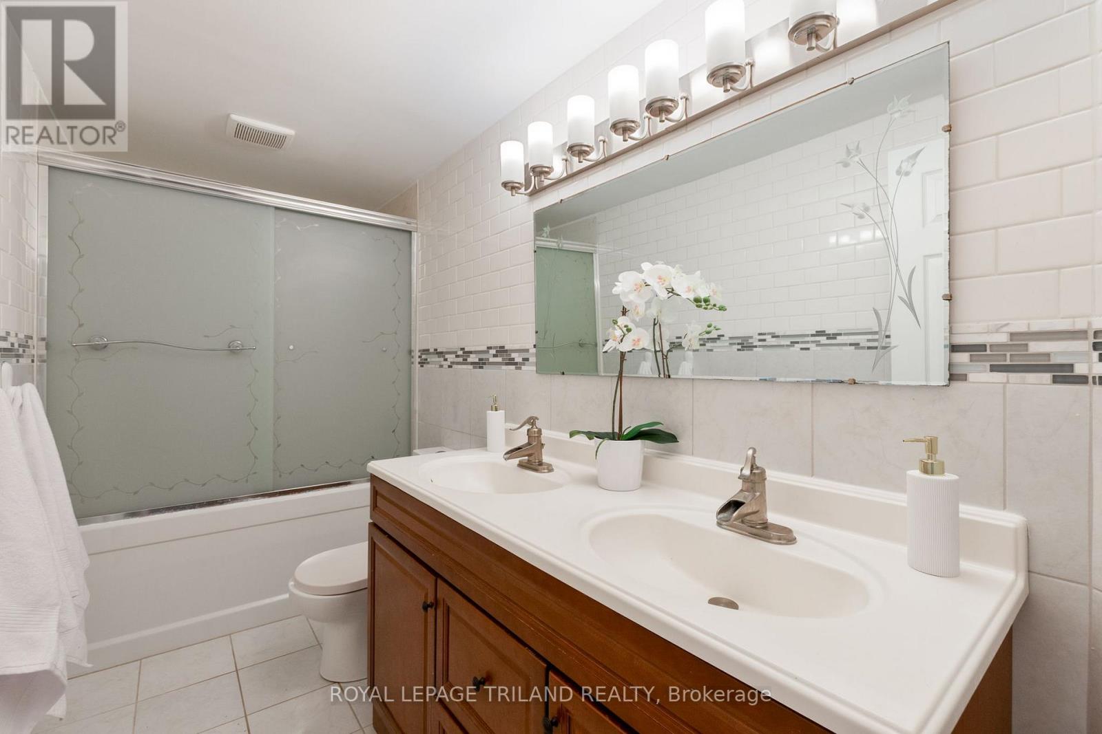 149 - 1247 HURON STREET Property Photo