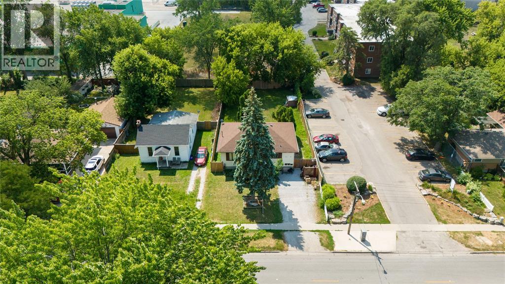 863 DEVINE STREET - 10