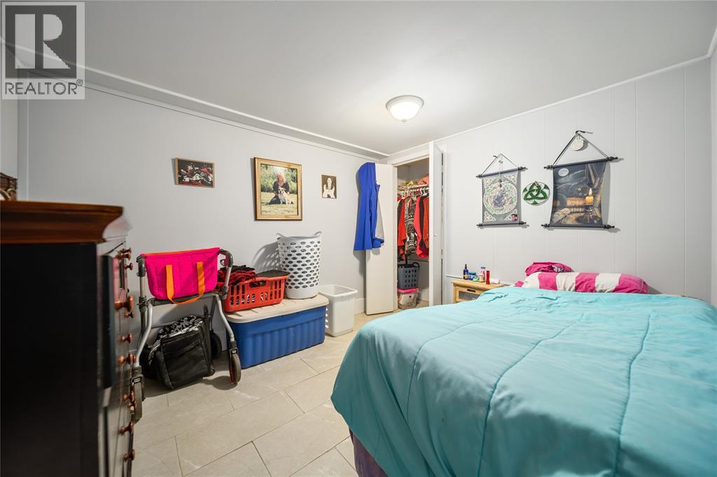 863 DEVINE STREET - 3