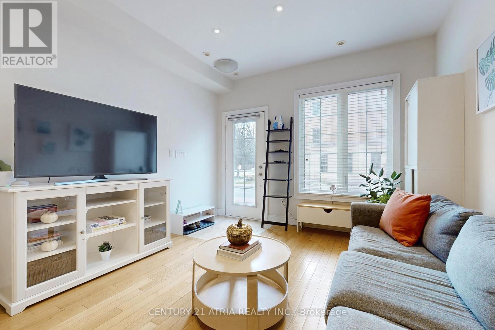 76 HARGRAVE LANE - 3