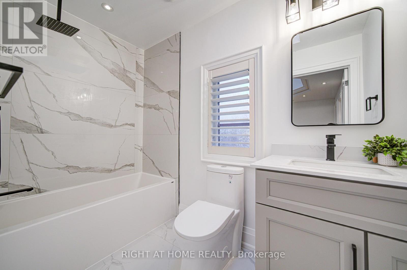 125 KINGSDALE AVENUE - 43