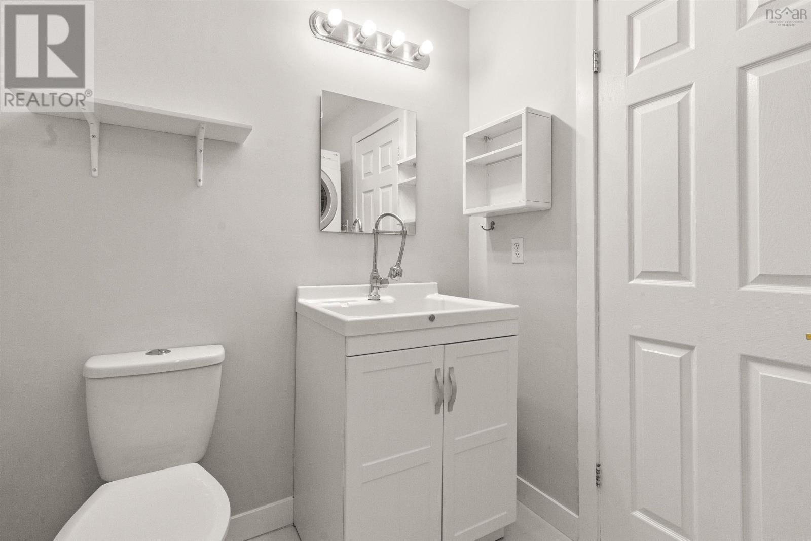 Property 31 of 48 of 5899 Gainsborough Place