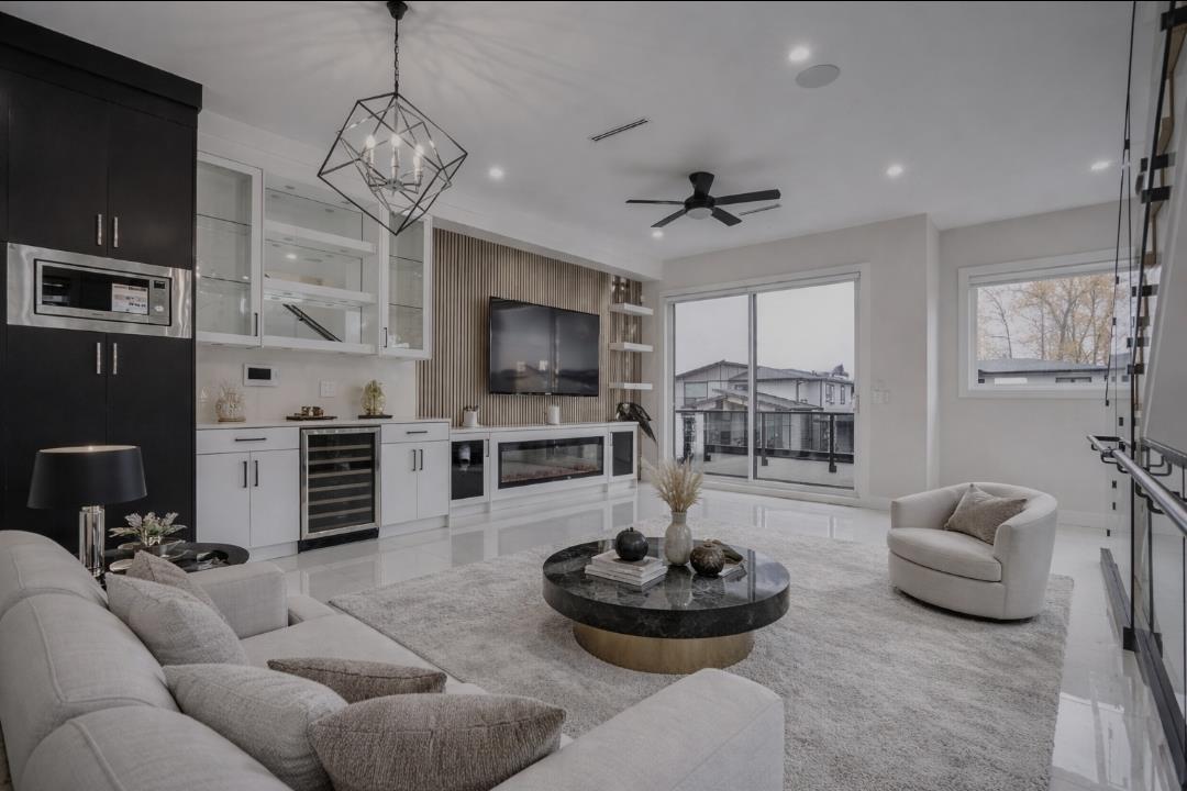 101 16649 18A AVENUE, Surrey