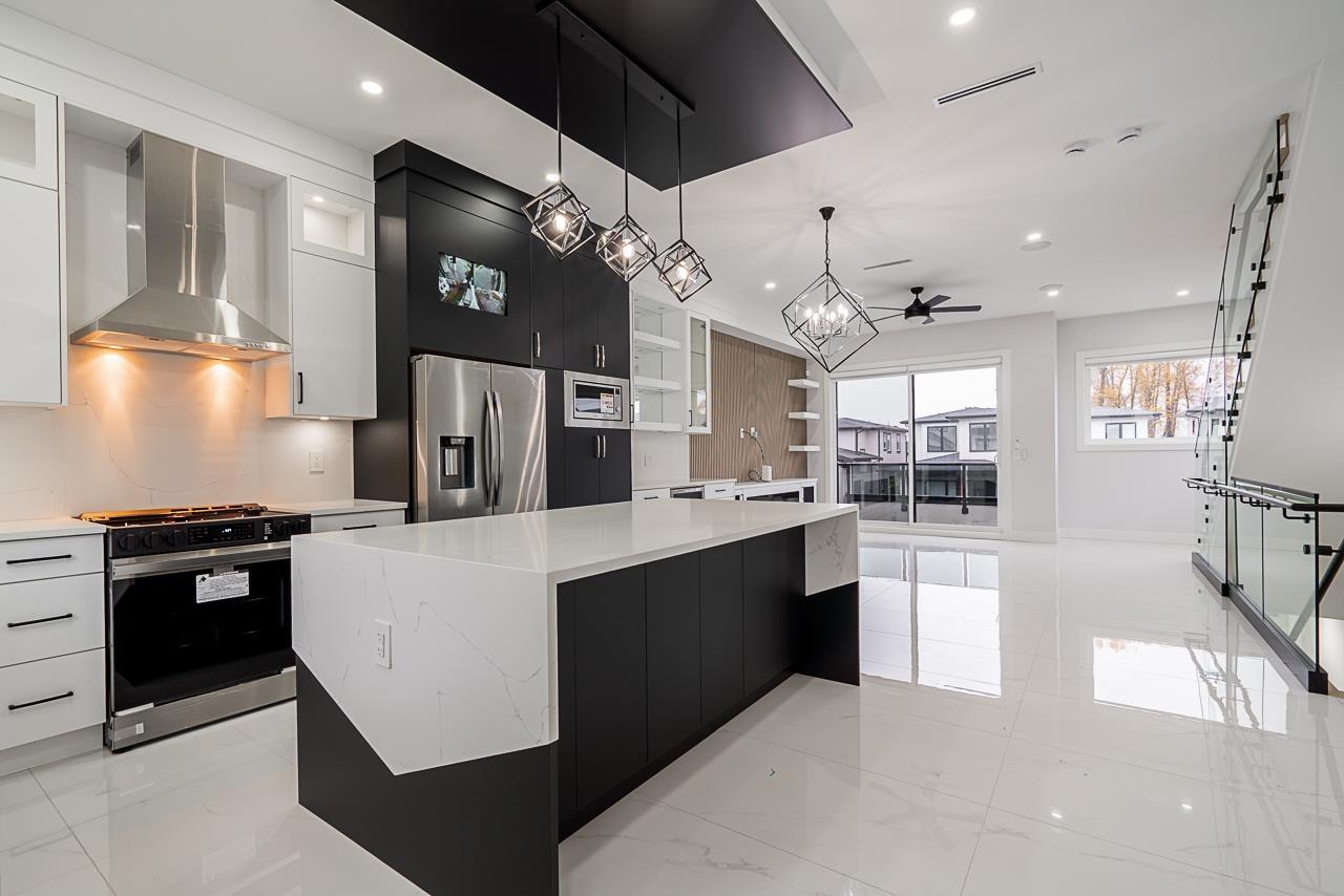 101 16649 18A AVENUE, Surrey