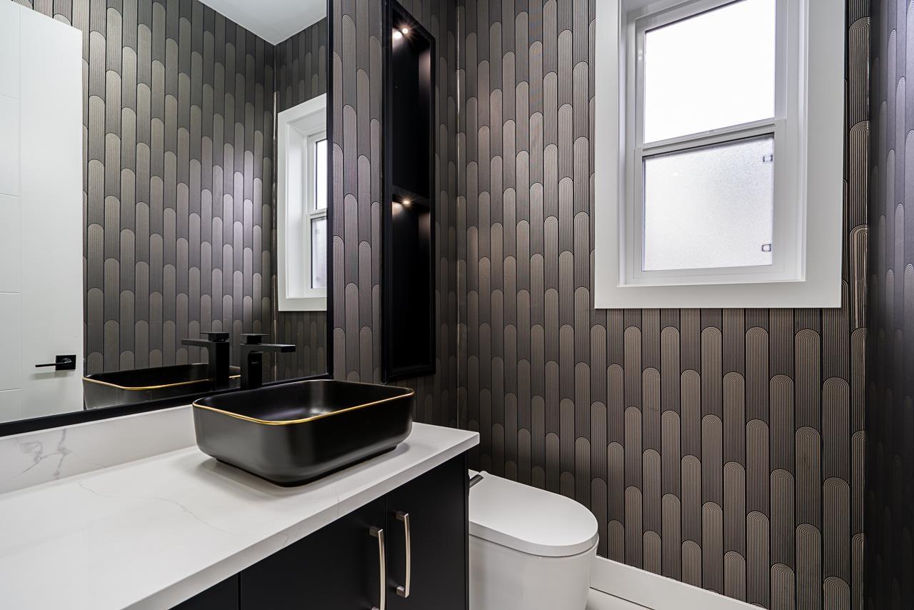 101 16649 18A AVENUE, Surrey