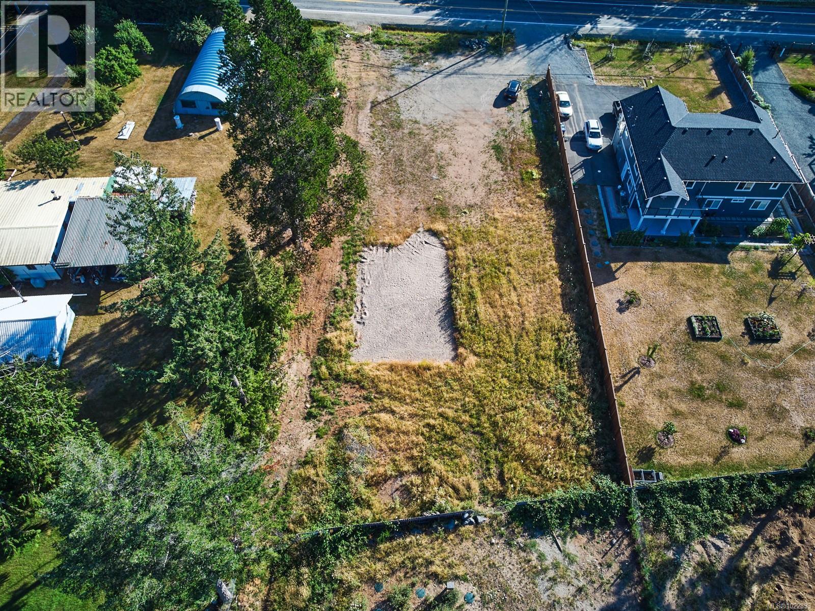 6632 ISLAND HWY W - 7