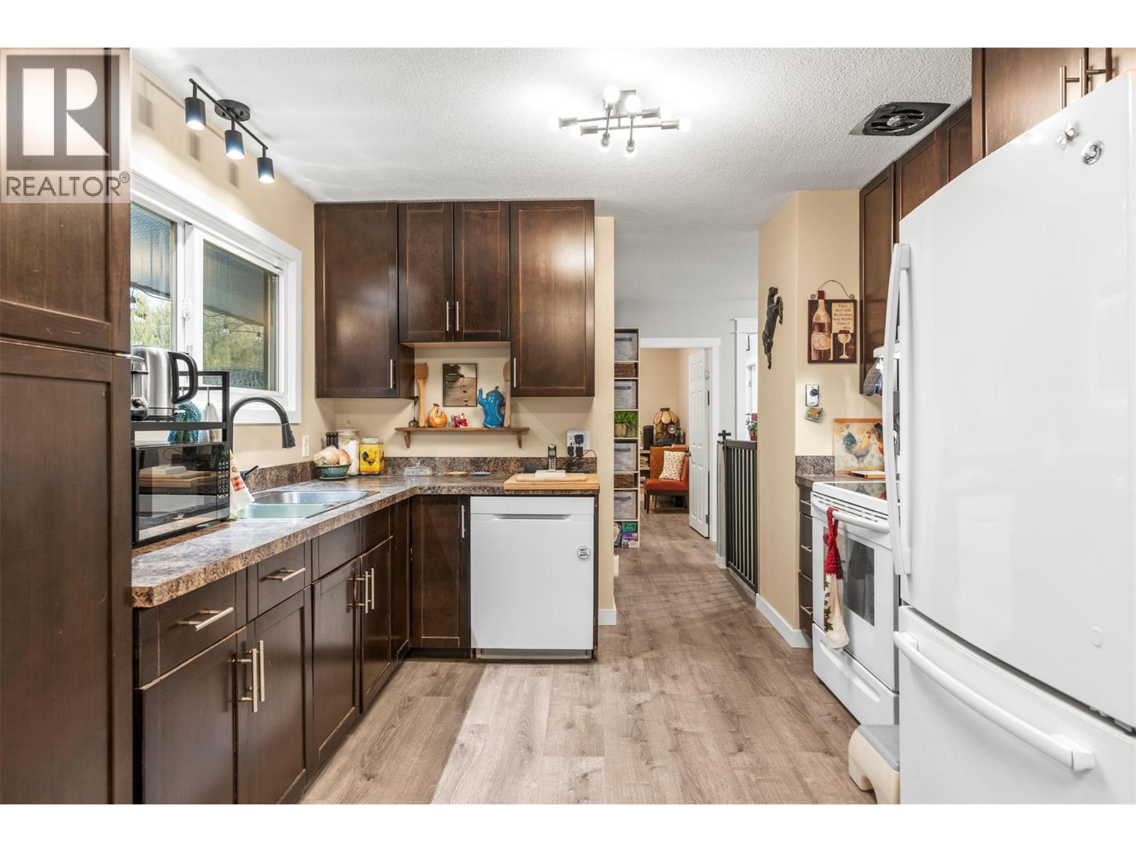 12003 Kidston Road, Coldstream