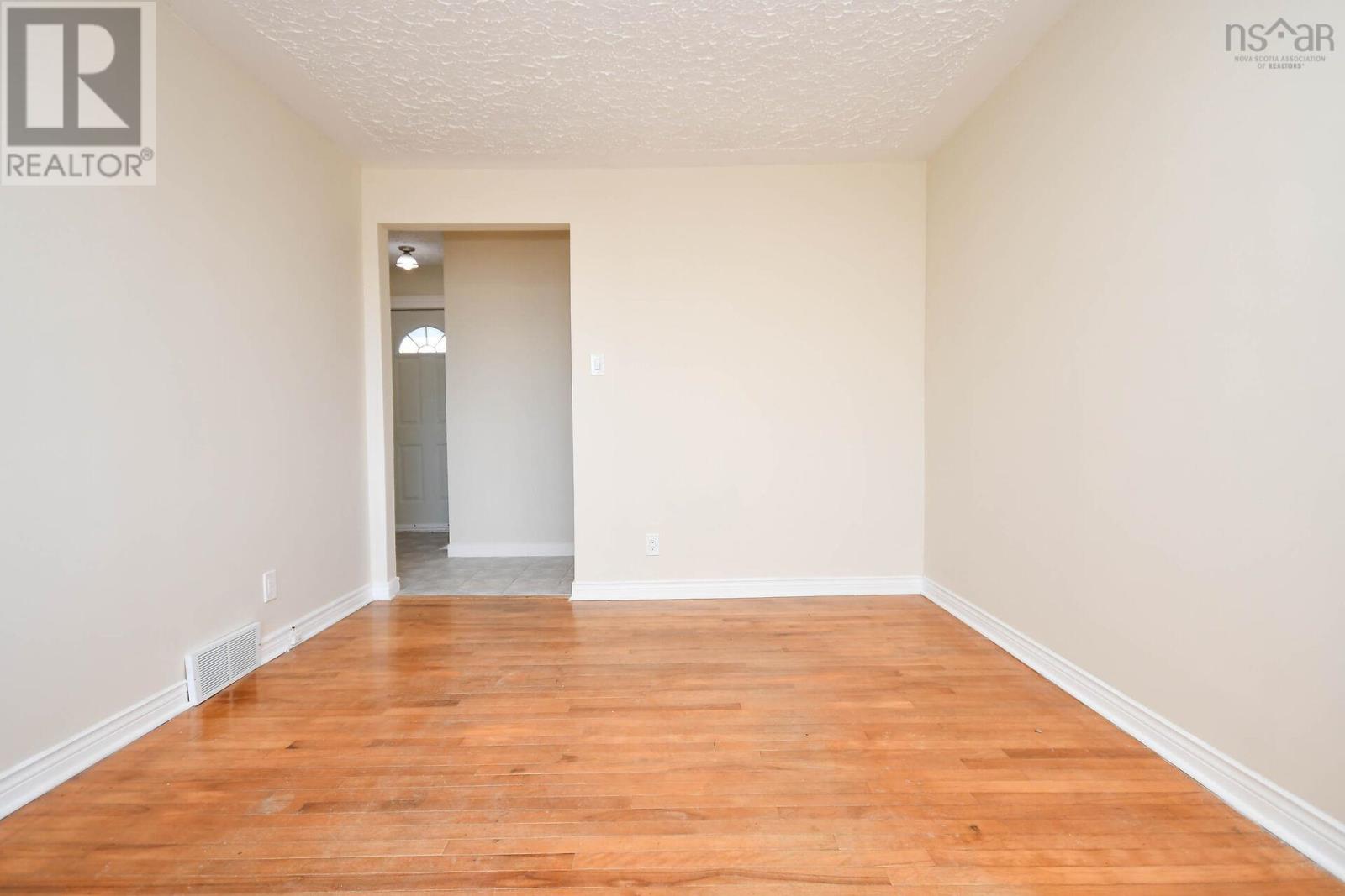 Property 13 of 33 of 51 Mansion Avenue