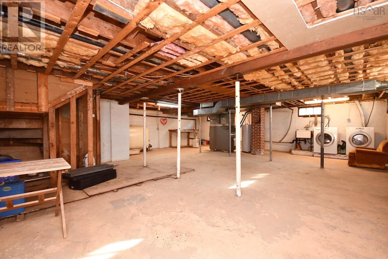 Property 32 of 33 of 51 Mansion Avenue