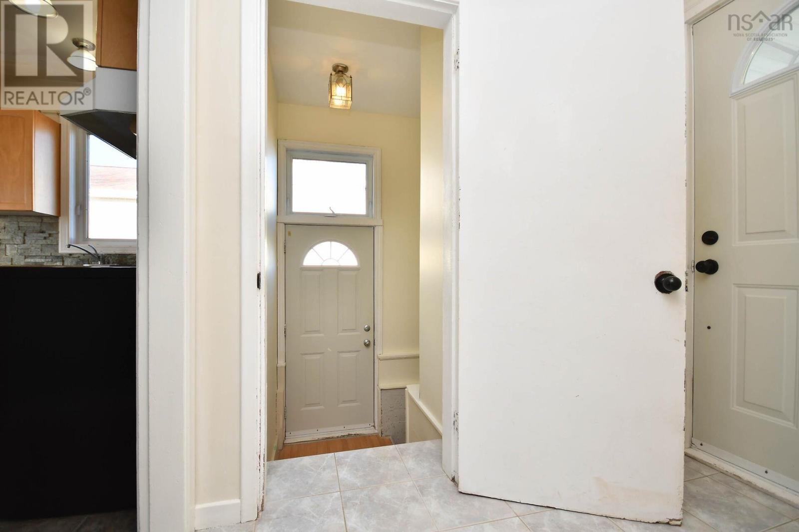 Property 5 of 33 of 51 Mansion Avenue