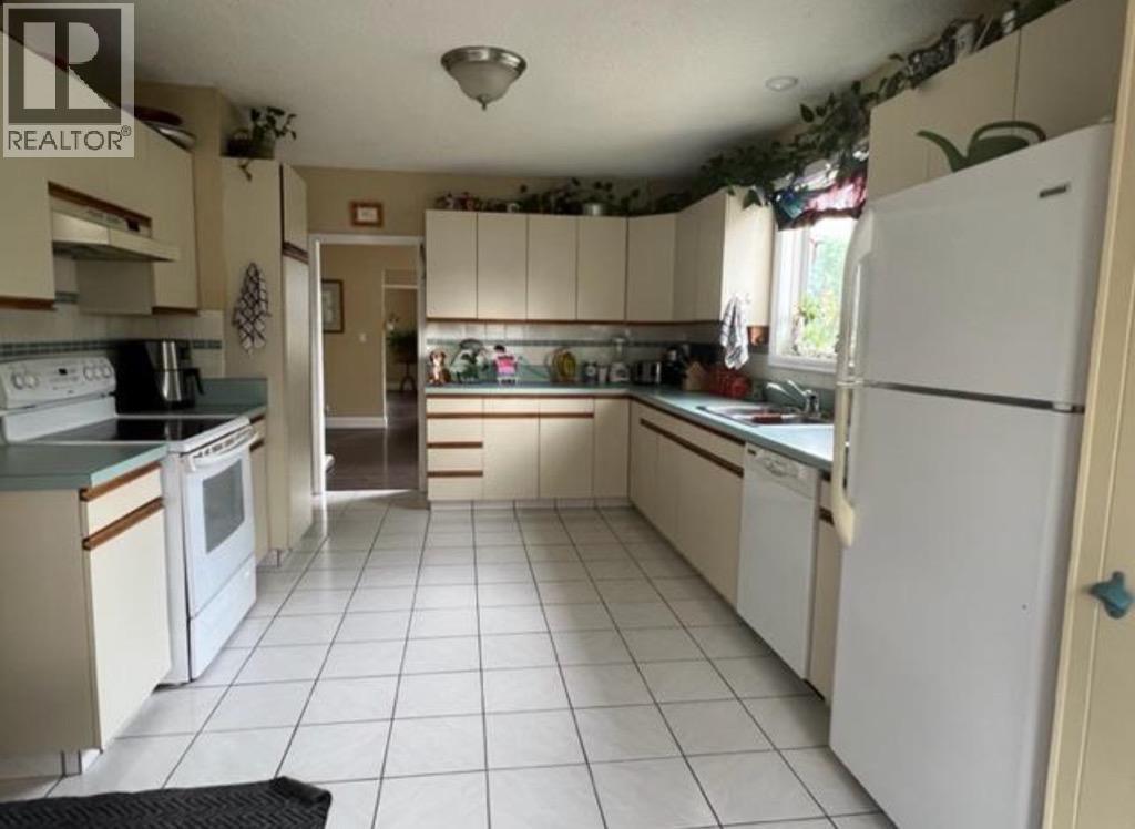 8503 72ND Avenue - 5