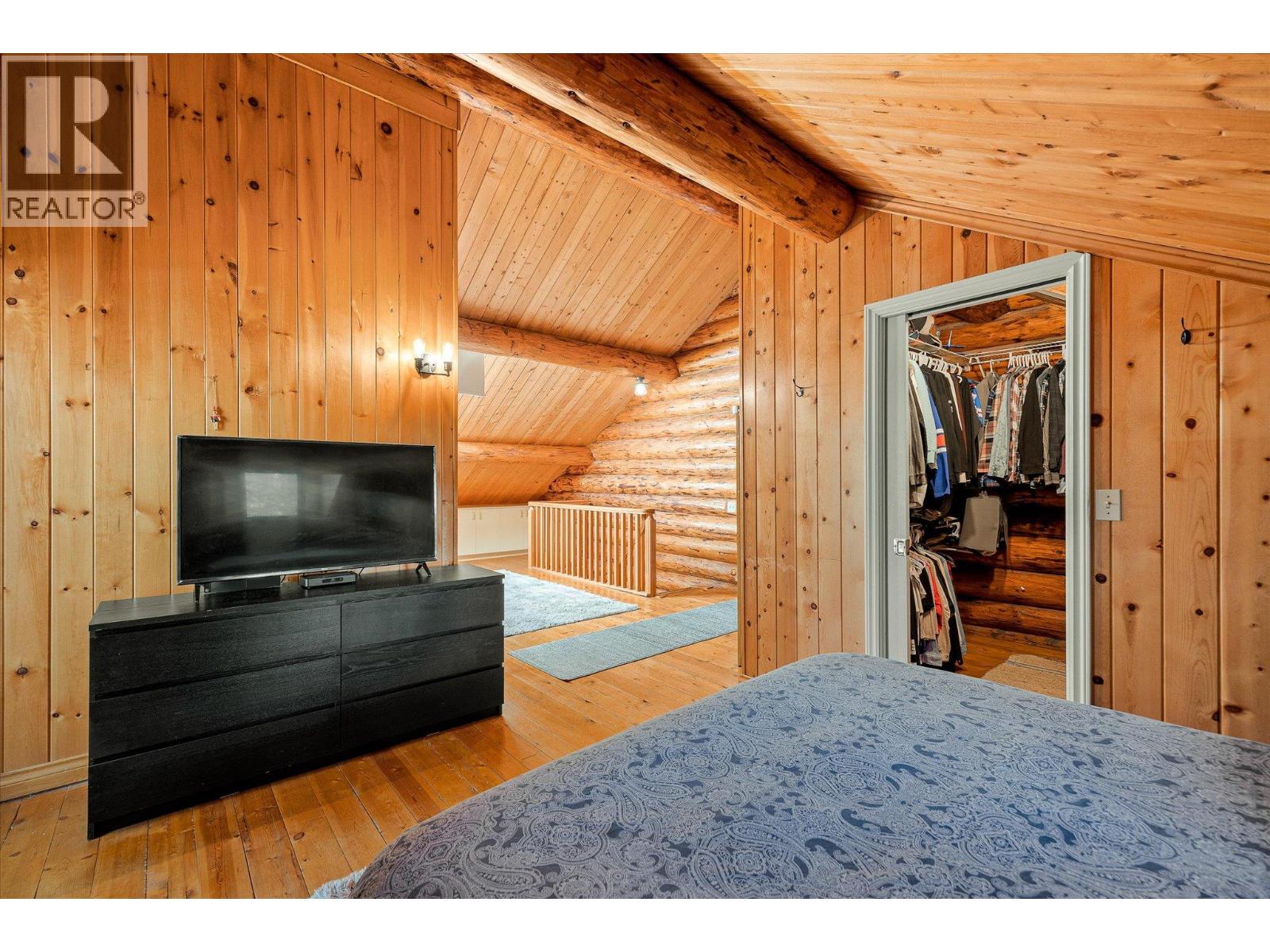  1725 Keloka Drive, West Kelowna