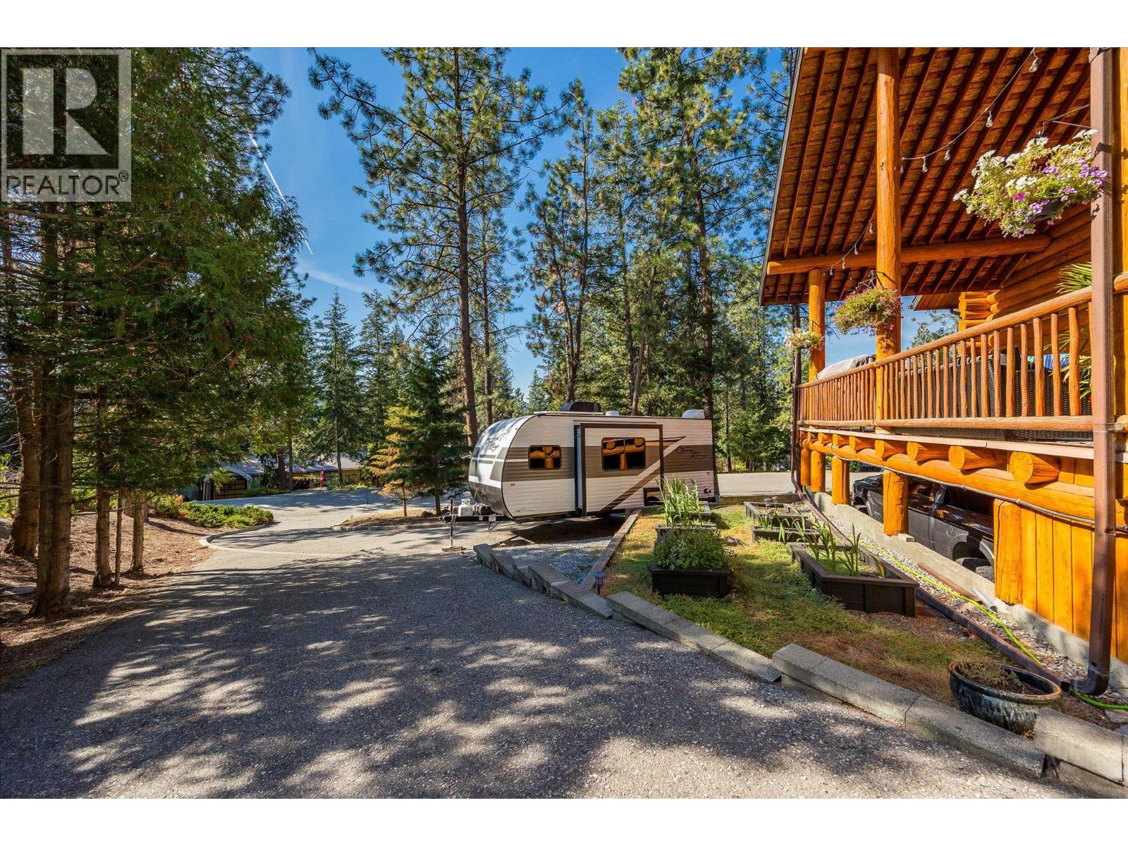  1725 Keloka Drive, West Kelowna