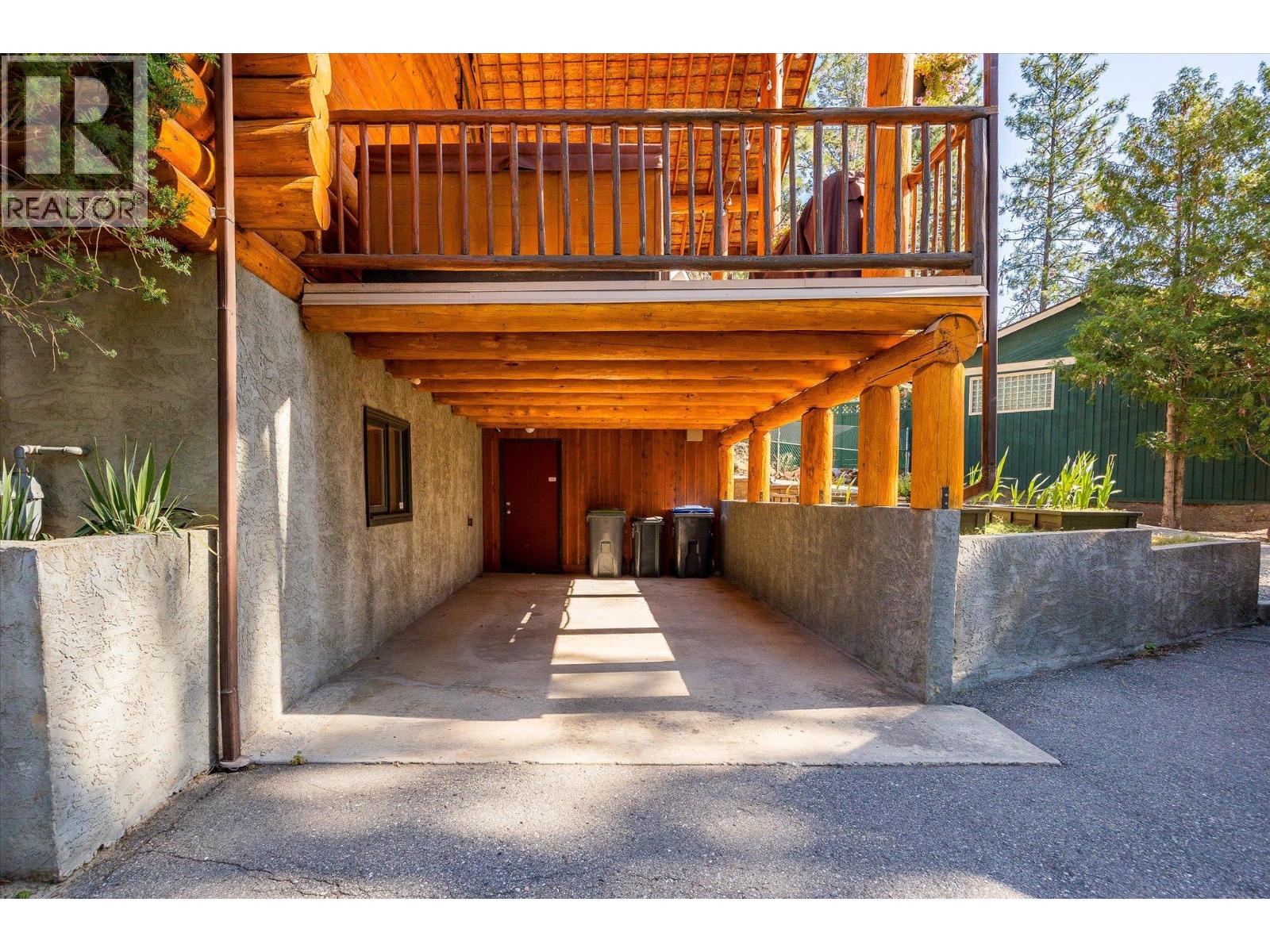  1725 Keloka Drive, West Kelowna