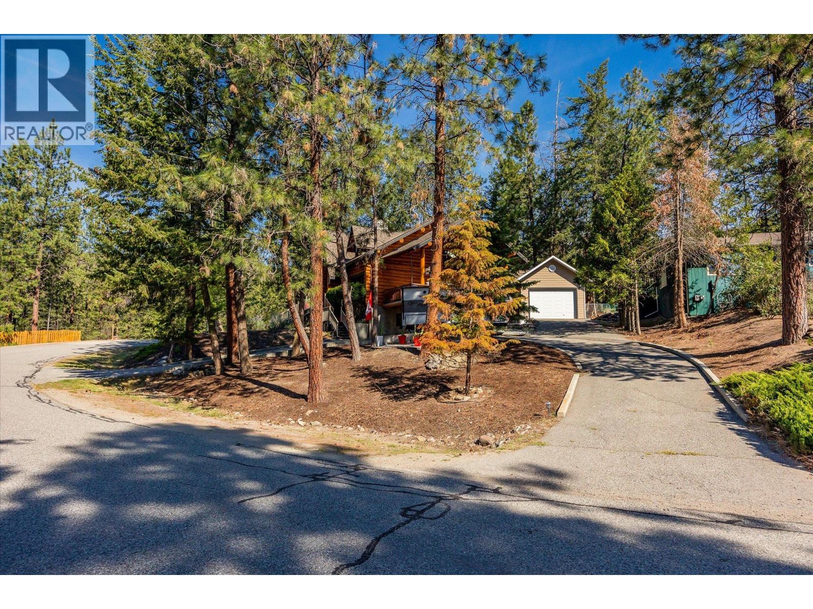  1725 Keloka Drive, West Kelowna