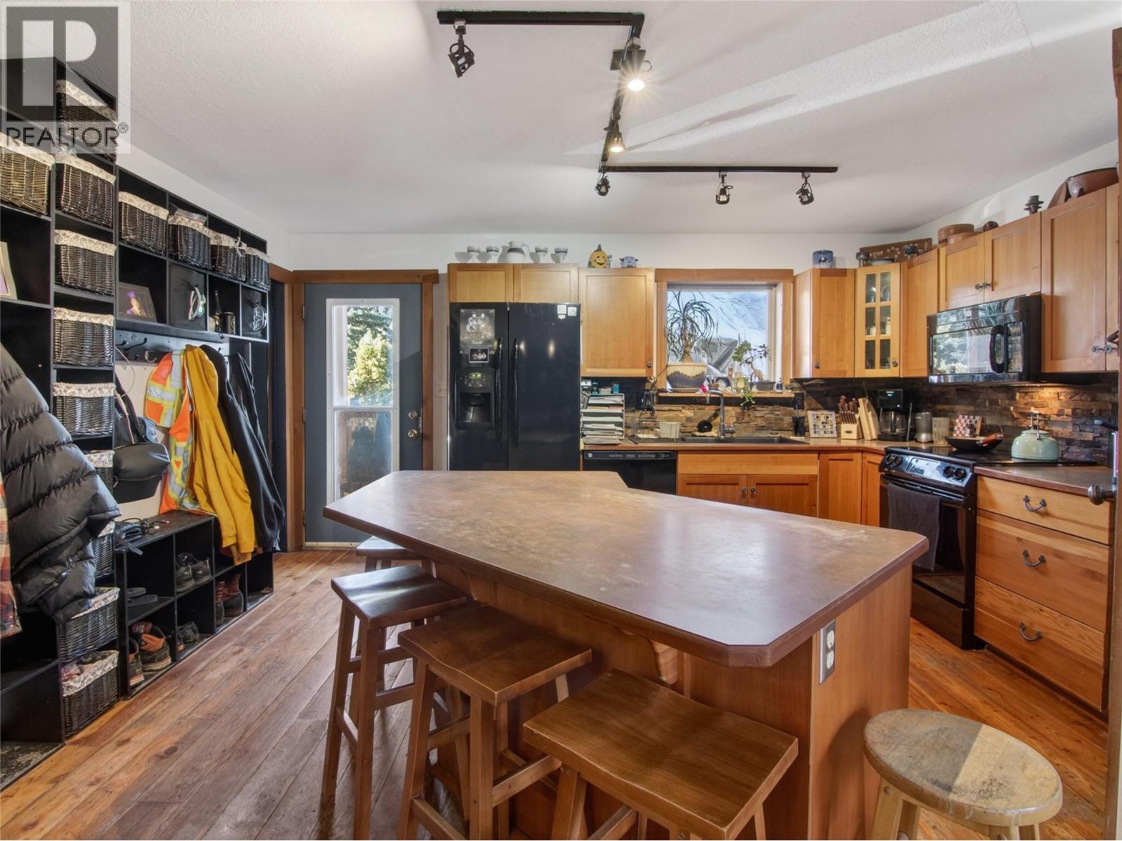 961 Robinson Avenue, Naramata