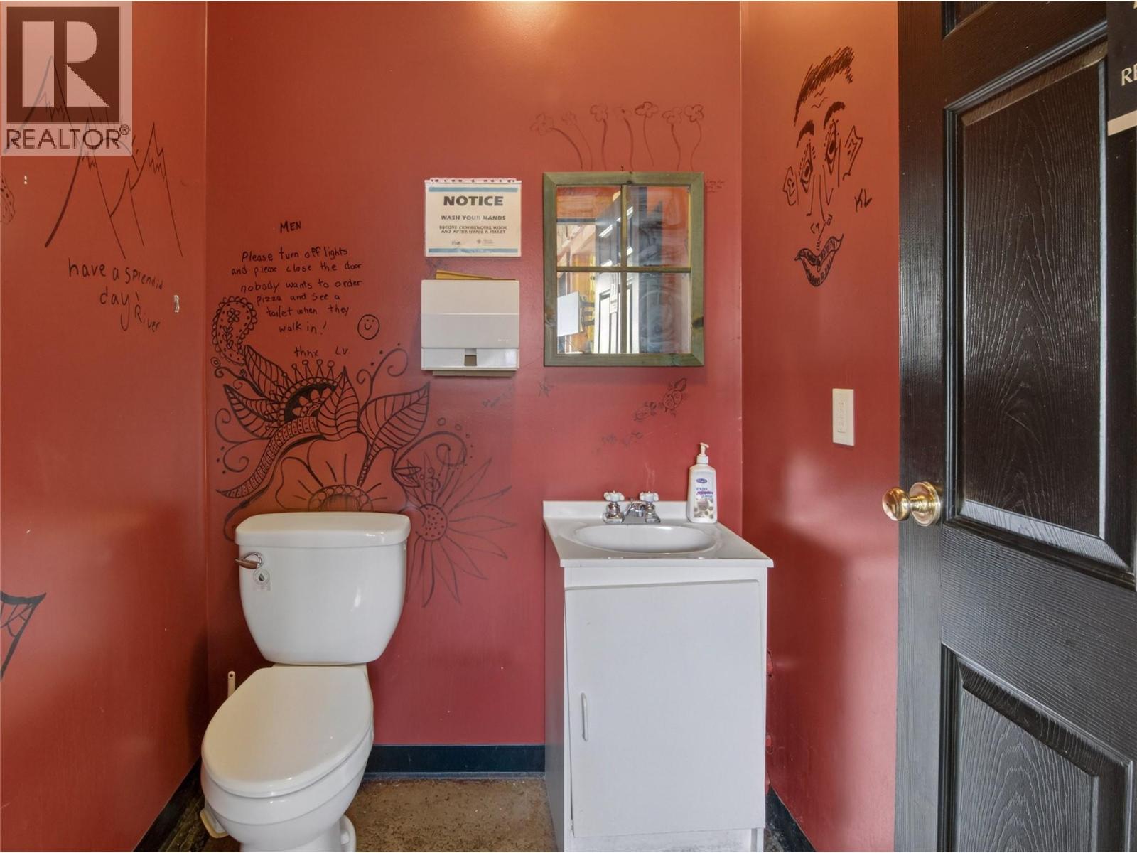 961 Robinson Avenue - 49