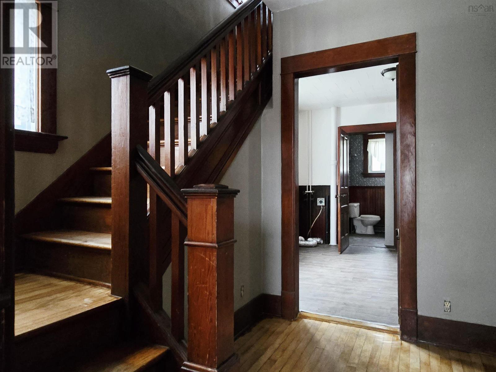 Property 2 of 33 of 24 Claremont Avenue