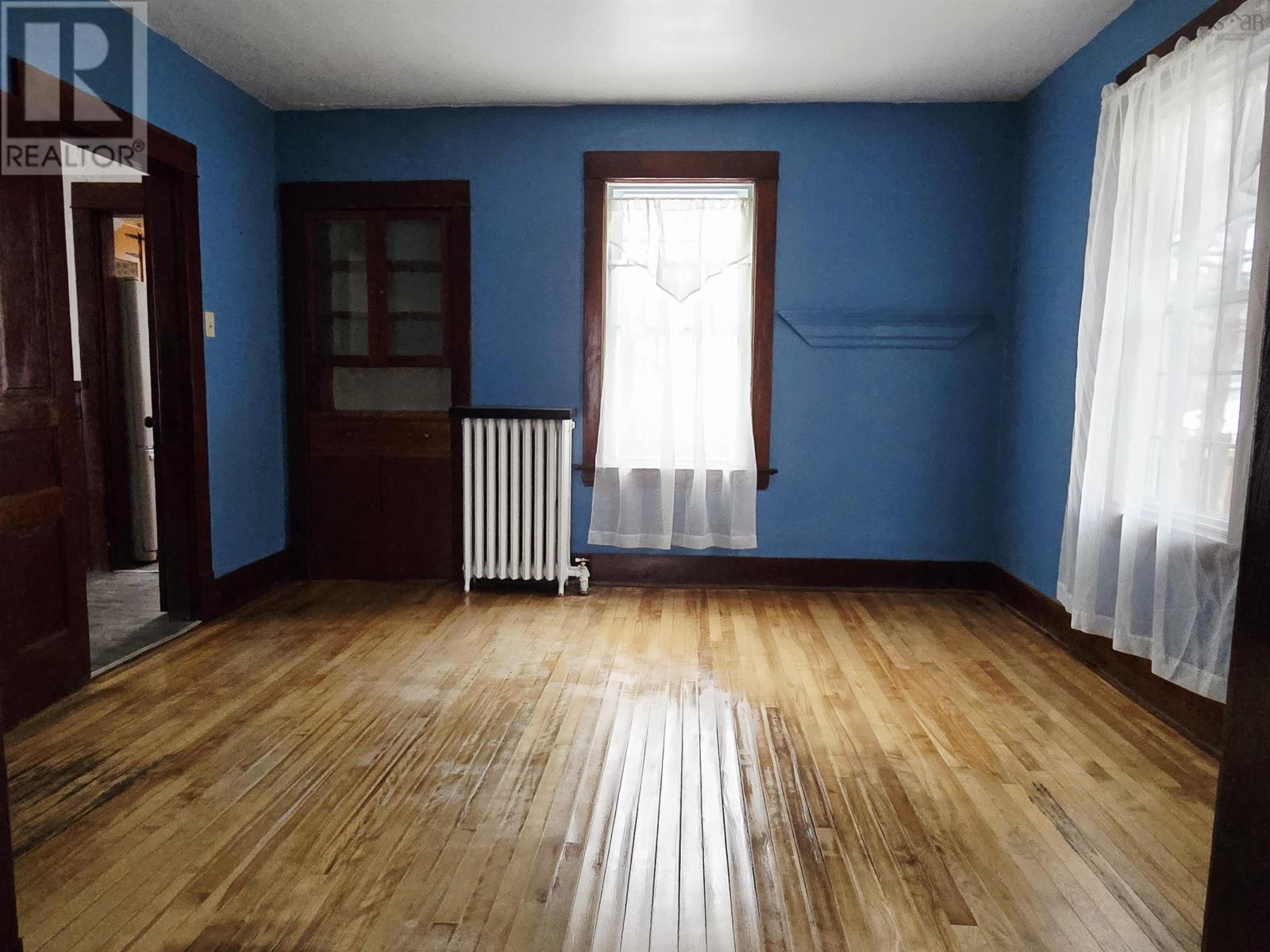 Property 7 of 33 of 24 Claremont Avenue